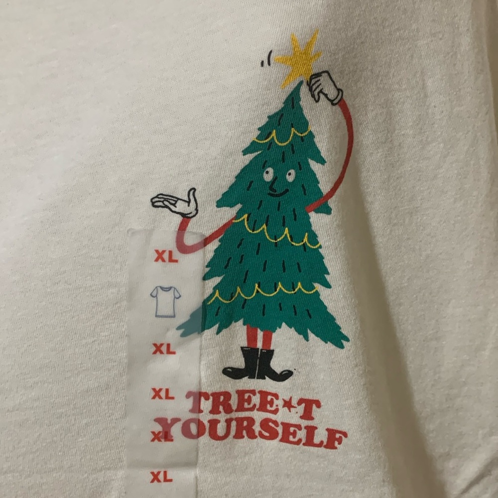 Holiday Top - Picture 2 of 8